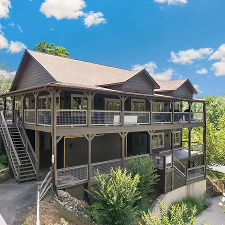 Er317 - The Cubby Hole - Great Location - Close To Town Cabin